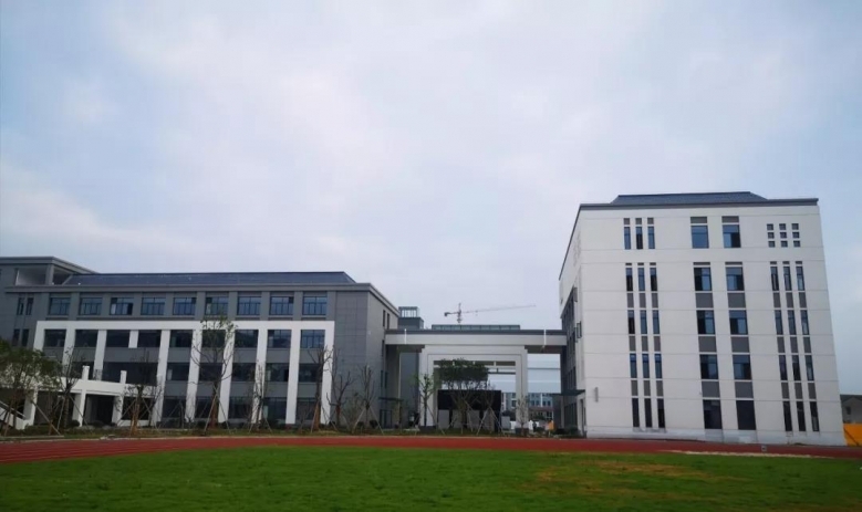 浙江樊川中学0.jpg